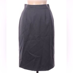 Louis Feraud casual skirt size 6